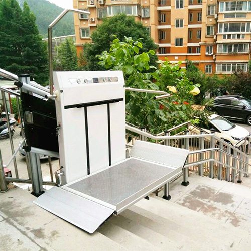 斜掛式輪椅升降平臺